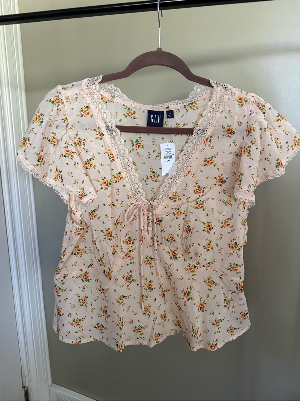 NWT Gap Floral Blouse (L) - Picture 2 of 6